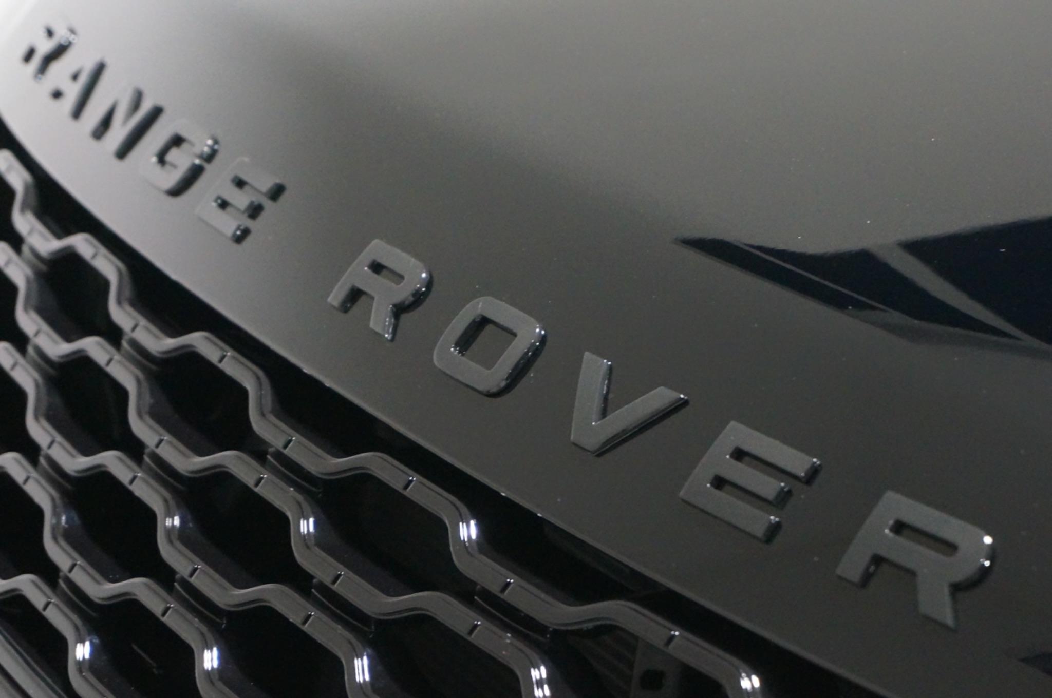 Land Rover Range Rover Sport 3.0 D300 MHEV HSE Silver Auto 4WD Euro 6 (s/s) 5dr